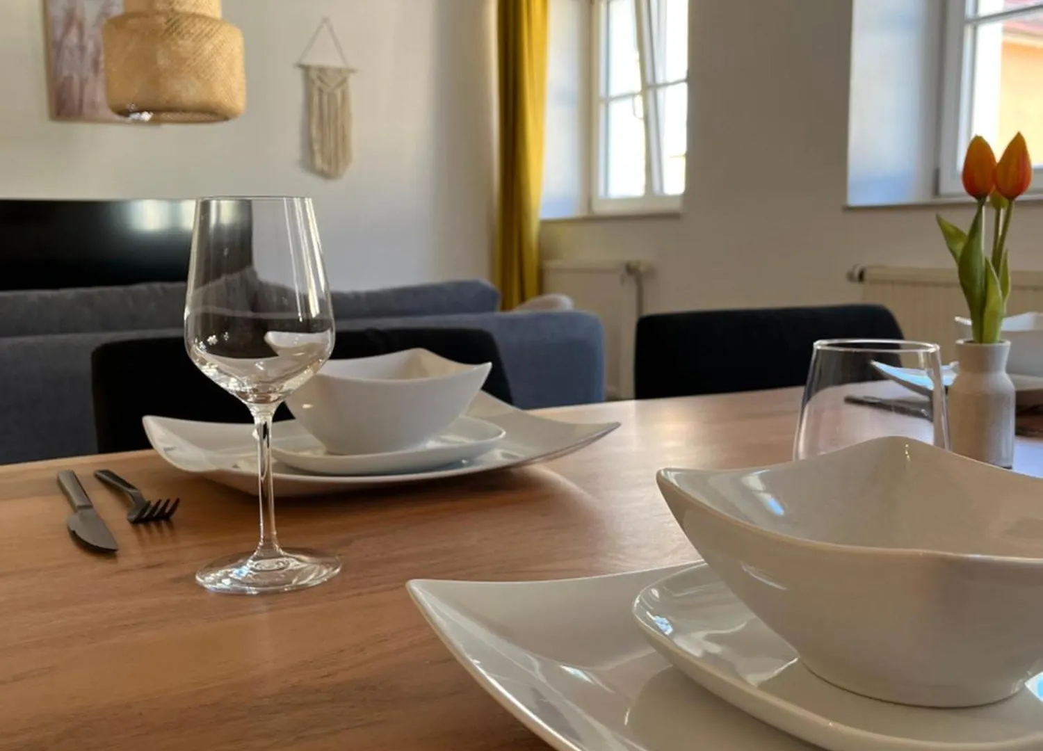 Traumhafte Business & Relax Wohnung Direkt Im Stadtkern Oettingens By Elation Homes Oettingen in Bayern Apartment