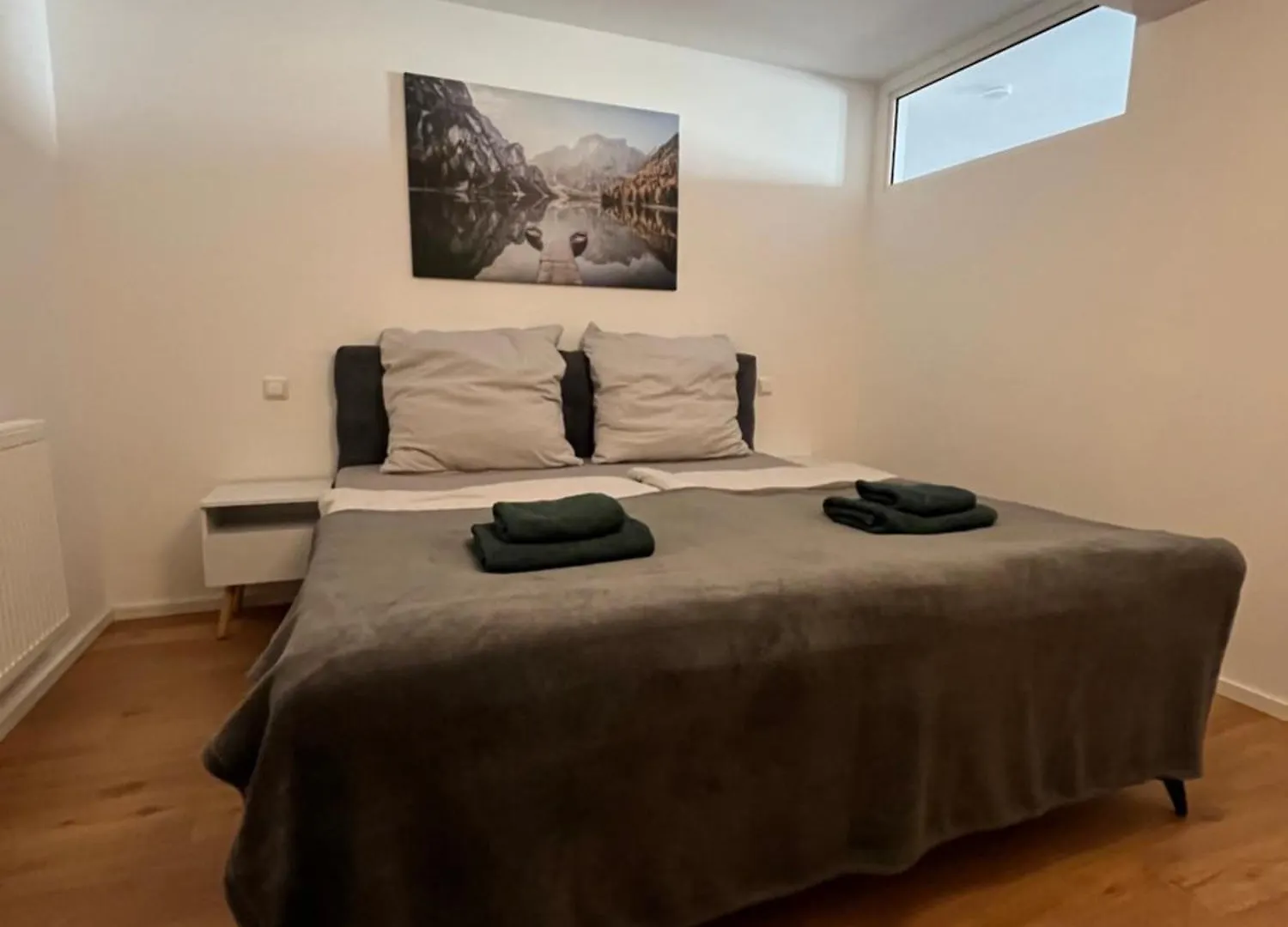 Traumhafte Business & Relax Wohnung Direkt Im Stadtkern Oettingens By Elation Homes Oettingen in Bayern Apartment